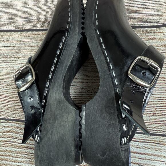 Torpatoffeln Black Patent Leather Cape Clogs Mules Size 36 (5.5/6) Wooden Heel - Picture 12 of 16